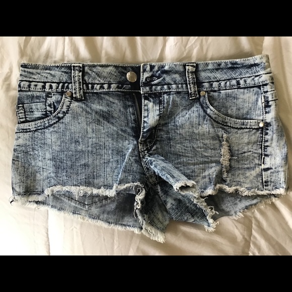 Acid Wash Shorts - Picture 2 of 2